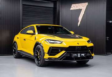 Lamborghini Urus 9.500 km 342.455 &euro; Unterschleissheim 85716