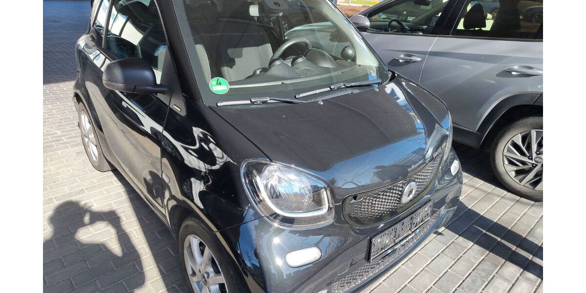 Smart ForTwo 16.120 km 8.475 &euro; München 81477