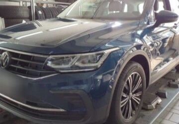 VW Tiguan 65.061 km 37.660 &euro; München 80686