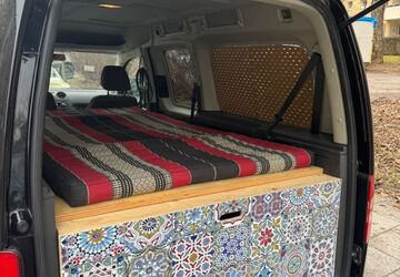 VW Caddy 255.000 km 7.300 &euro; München 81829