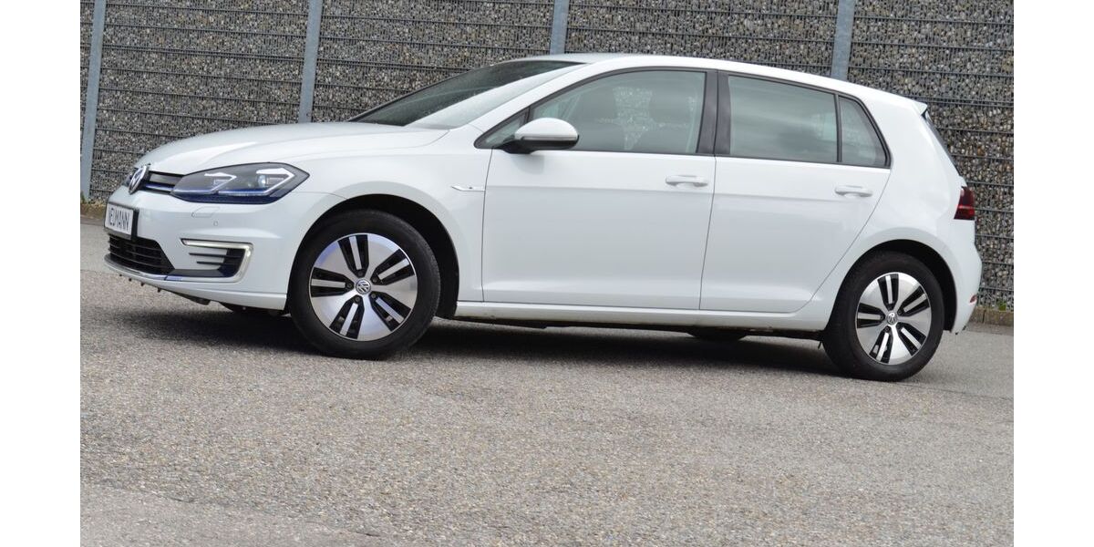VW Golf 21.900 km 17.880 &euro; München 81243