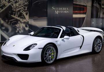 Porsche 918 4.500 km 1.425.000 &euro; München 81829