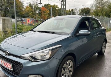 Hyundai i20 44.028 km 6.200 &euro; München 81929