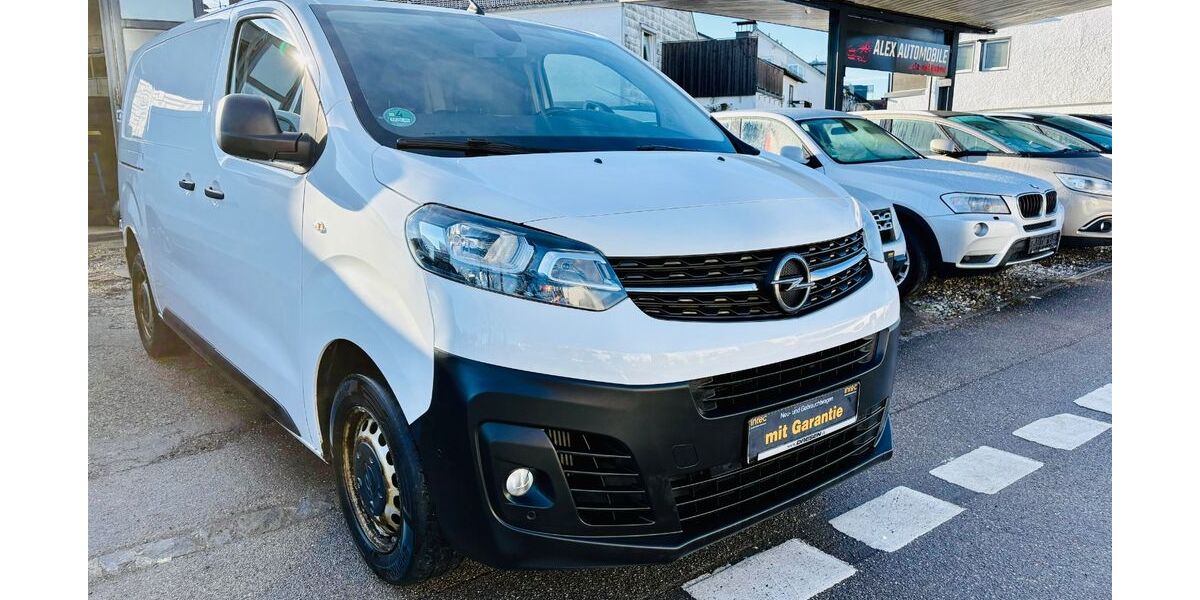 Opel Vivaro 140.000 km 12.490 &euro; München 81825