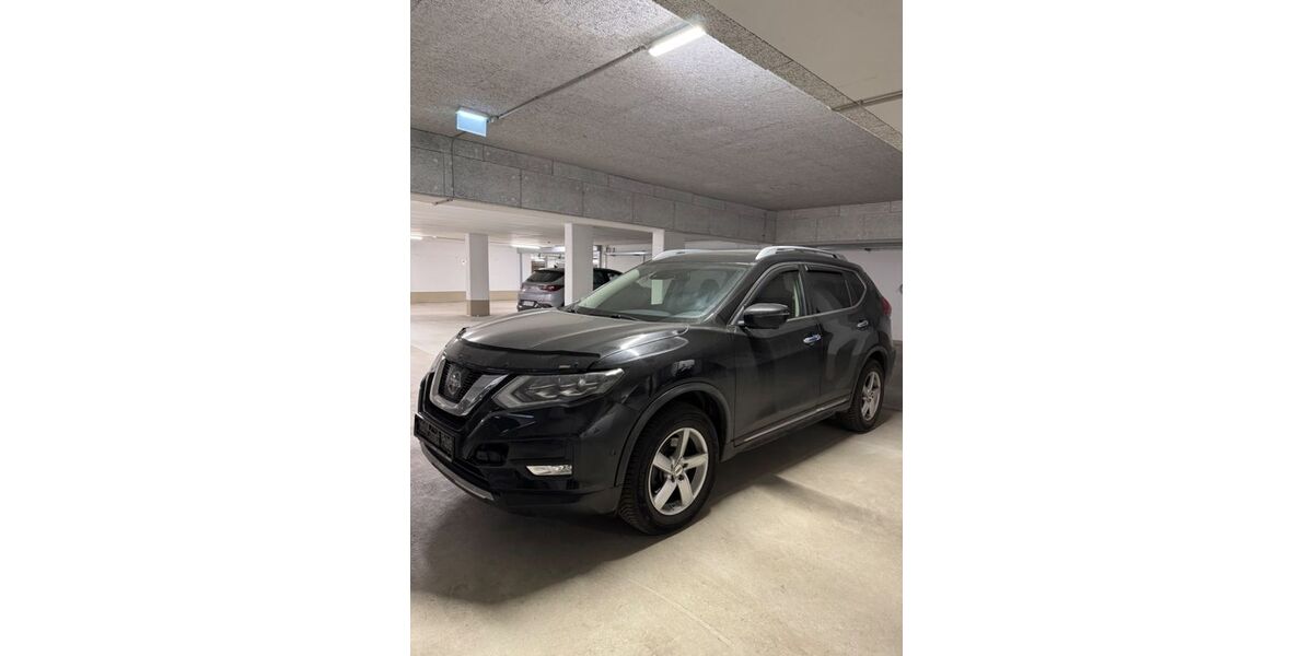 Nissan X-Trail 146.293 km 13.000 &euro; München 82110