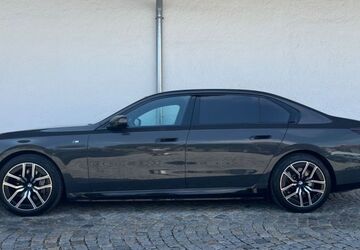 BMW 750 19.750 km 98.500 &euro; München 81245