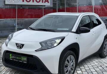 Toyota Aygo 22.215 km 12.990 &euro; München 80687