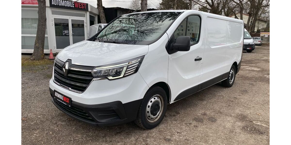 Renault Trafic 69.300 km 16.850 &euro; München 81243