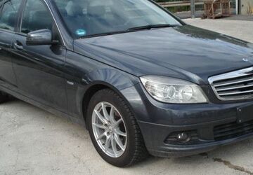 Mercedes-Benz C 180 230.606 km 5.900 &euro; München 81829