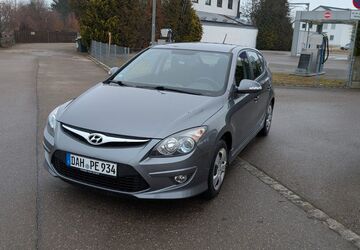 Hyundai i30 158.000 km 5.999 &euro; Erdweg 85253