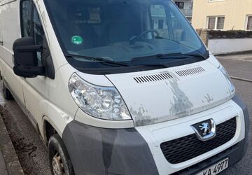 Peugeot Boxer 219.000 km 4.399 &euro; münchen 81825
