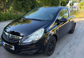 Opel Corsa 123.000 km 3.900 &euro; München 80634