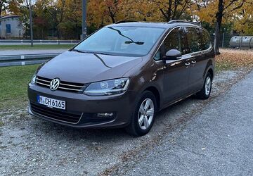 VW Sharan 129.900 km 13.999 &euro; München 81373