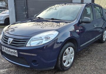 Dacia Sandero 138.701 km 2.490 &euro; München 80809