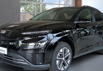 Hyundai KONA Elektro 3.500 km 24.880 &euro; München 81825