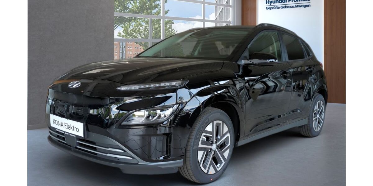 Hyundai KONA Elektro 3.500 km 24.880 &euro; München 81825