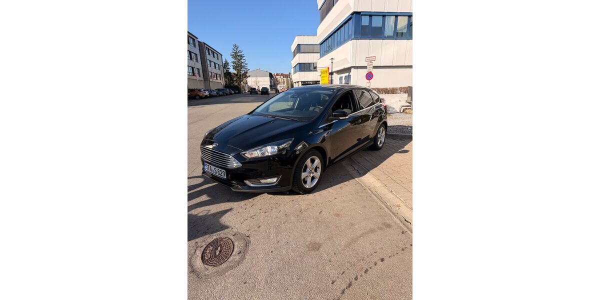 Ford Focus 61.000 km 8.950 &euro; Gilching 82205