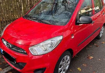 Hyundai i10 127.000 km 2.222 &euro; München 81827
