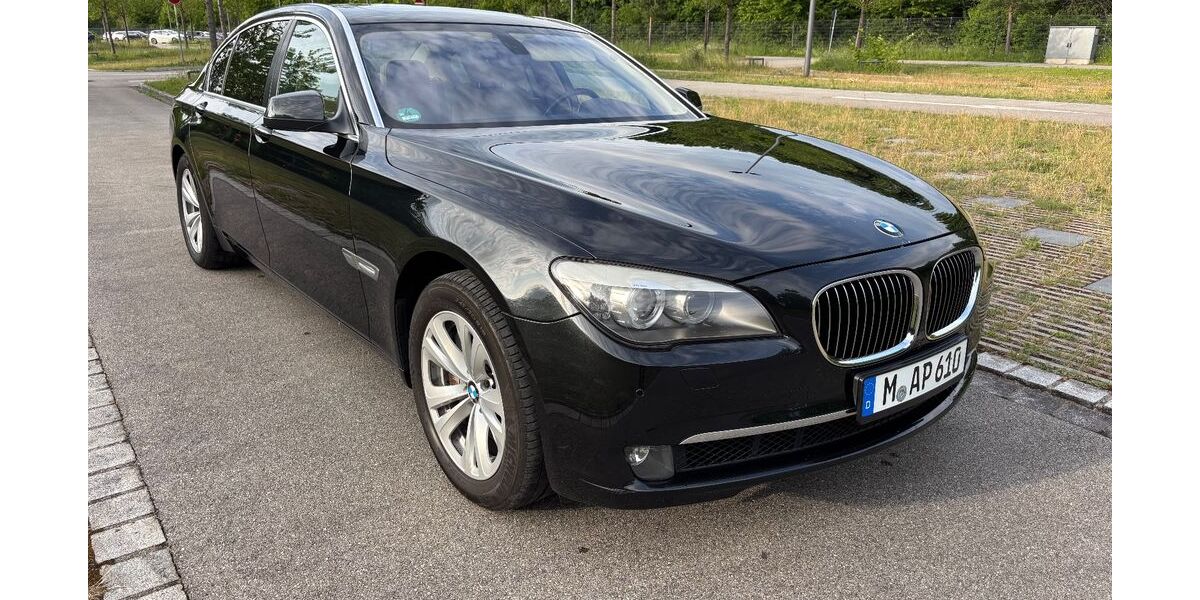 BMW 750 84.000 km 19.999 &euro; München 80937
