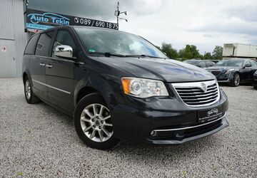 Lancia Voyager 195.082 km 9.950 &euro; München 81829