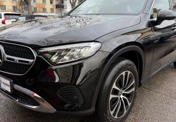 Mercedes-Benz GLC 220 37.060 km 46.800 &euro; München 81243