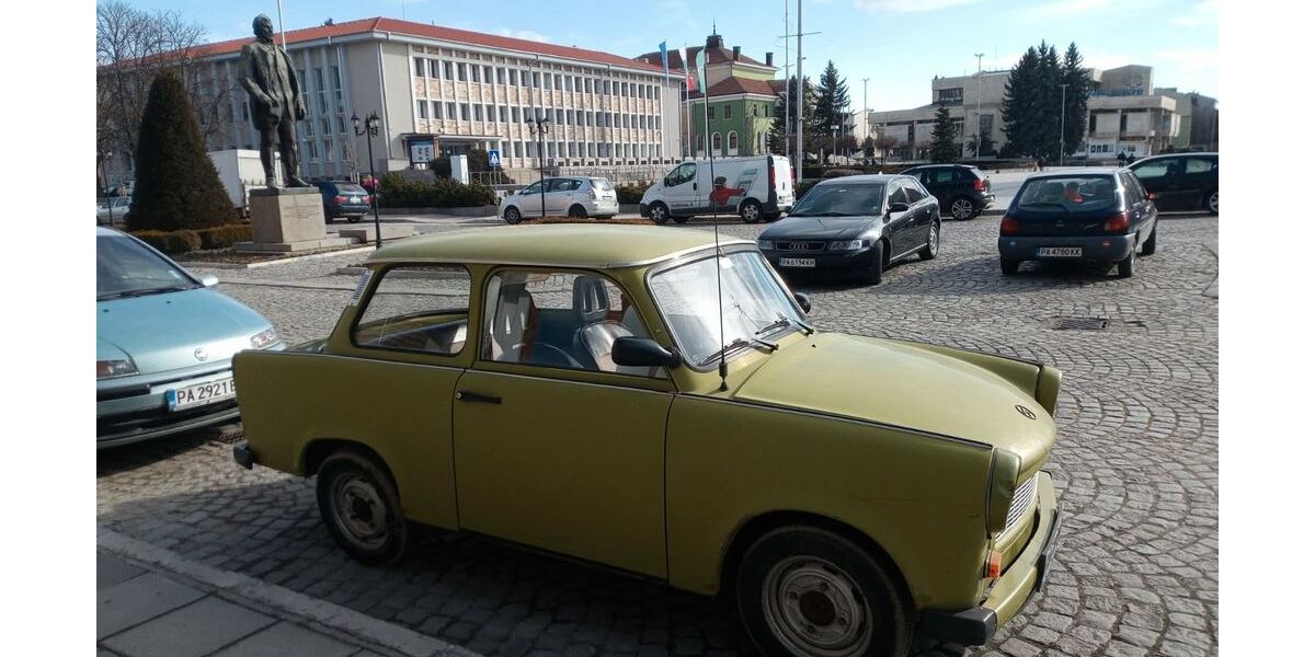 Trabant 601 28.500 km 3.800 &euro; Munchen 81829