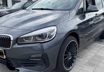 BMW 218 162.000 km 12.950 &euro; München 81825