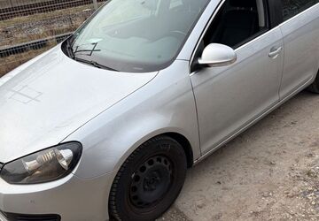 VW Golf 269.999 km 1.999 &euro; München 81929