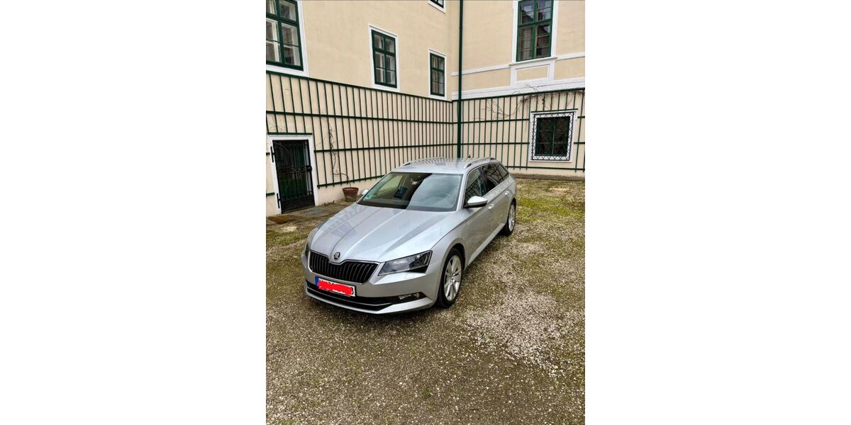 Skoda Superb 195.000 km 11.750 &euro; Höhenkirchen-Siegertsbrunn 85635