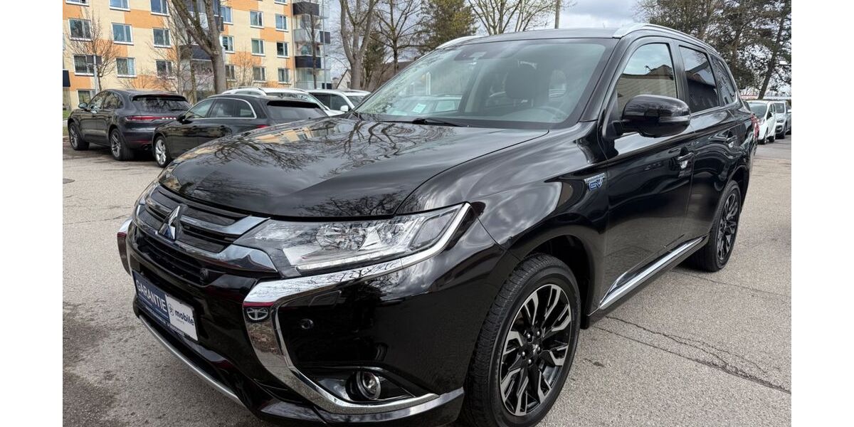 Mitsubishi Outlander 148.000 km 13.400 &euro; München 81243