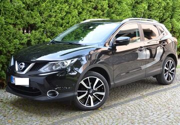 Nissan Qashqai 174.000 km 11.900 &euro; München 81927