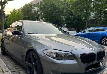 BMW 528 212.000 km 9.500 &euro; München 81377