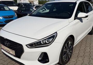 Hyundai i30 187.972 km 7.999 &euro; München 81825