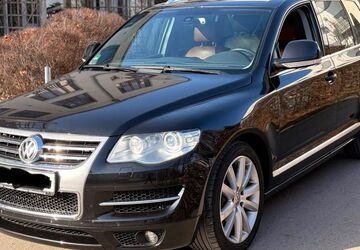 VW Touareg 195.000 km 9.900 &euro; München 81829