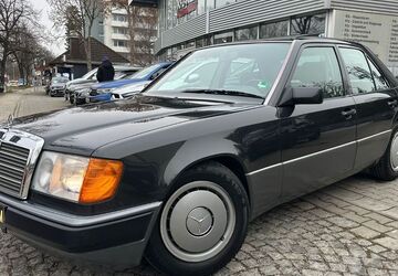 Mercedes-Benz 230 62.366 km 12.980 &euro; München - Trudering 81827