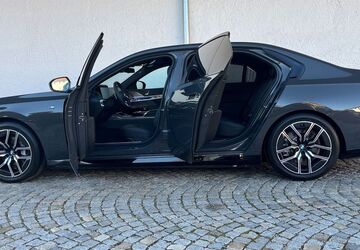 BMW i7 10.955 km 95.500 &euro; München 81245