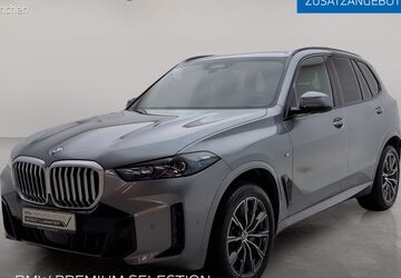 BMW X5 4.351 km 81.904 &euro; München 80939