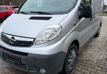 Opel Vivaro 349.000 km 4.990 &euro; München 81829