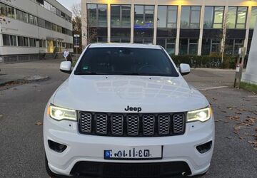 Jeep Grand Cherokee 101.700 km 28.000 &euro; München 80939