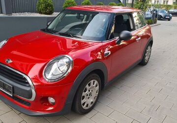 Mini ONE 181.000 km 5.998 &euro; München 80689