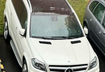 Mercedes-Benz GL 500 99.986 km 33.990 &euro; München 81737