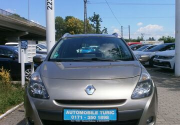 Renault Clio 150.000 km 4.950 &euro; München OT Trudering-Riem 81825
