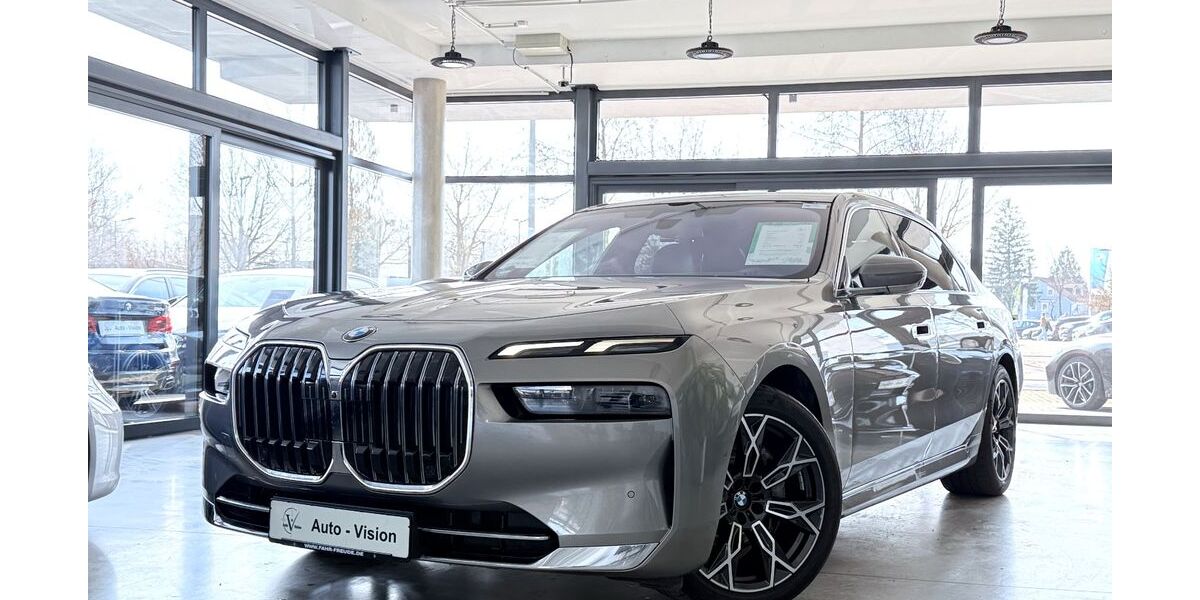 BMW 740 114.636 km 73.390 &euro; München 81825