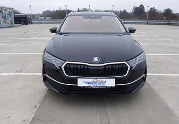 Skoda Octavia 2.500 km 43.900 &euro; München 80686