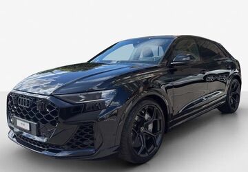 Audi RSQ8 7.800 km 129.900 &euro; Grünwald 82031