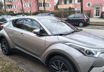 Toyota C-HR 127.500 km 13.400 &euro; München 80939