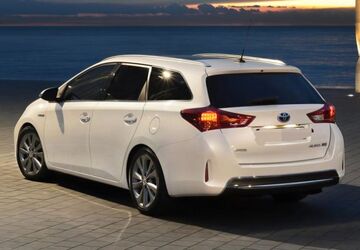 Toyota Auris 168.000 km 11.300 &euro; Dachau 85221