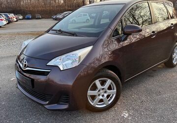 Toyota Verso-S 189.000 km 3.399 &euro; München 80939