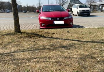 Honda Civic 120.000 km 13.600 &euro; München 81477