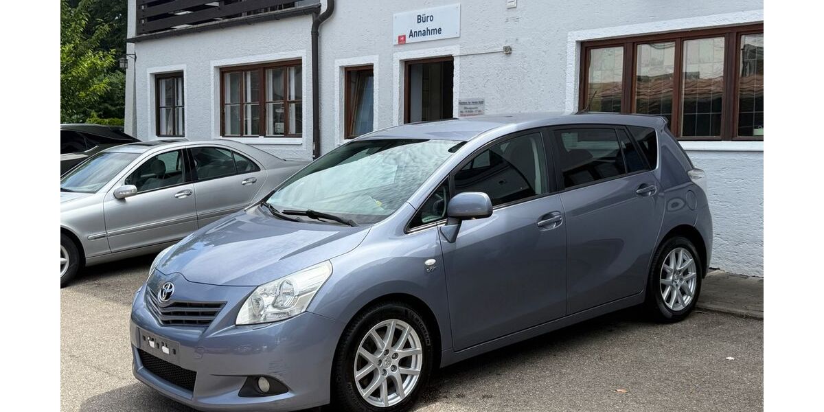 Toyota Verso 244.000 km 4.690 &euro; München 81479